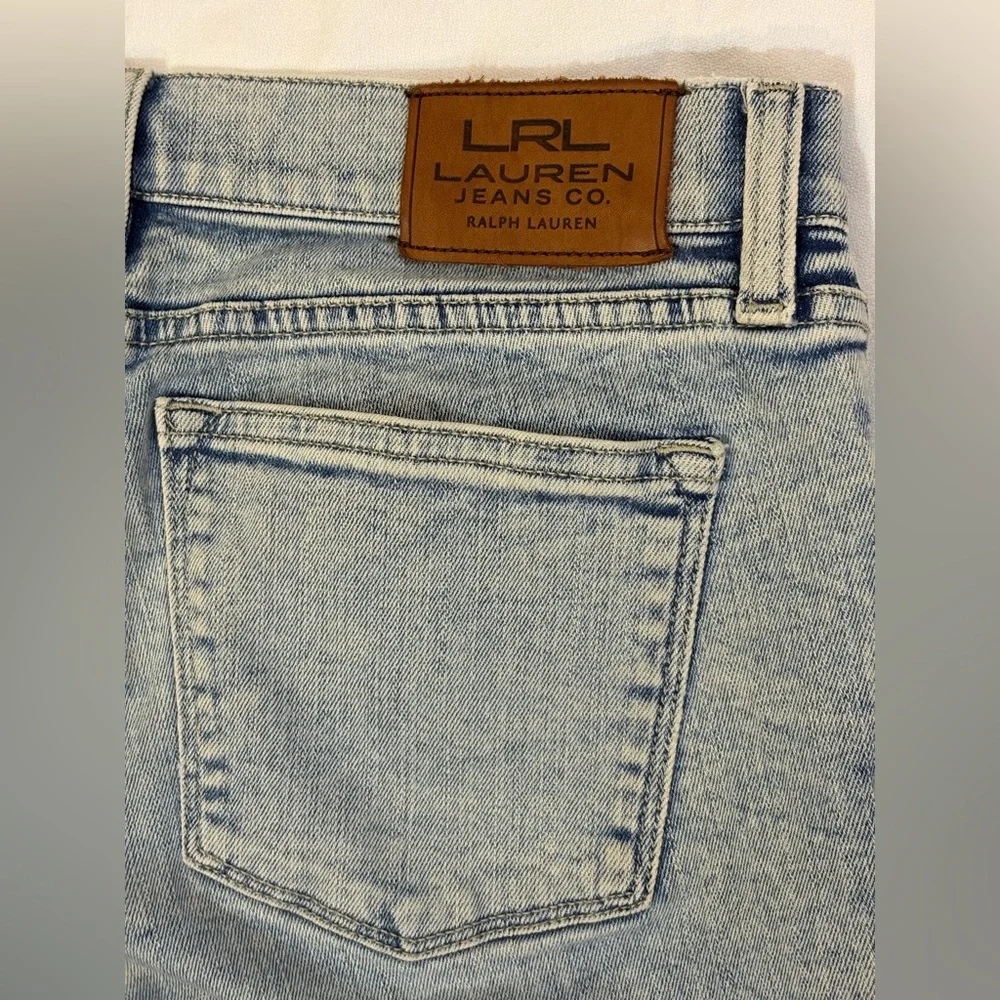 Ralph Lauren Light Wash Jeans- Size 4 - Picture 8 of 8